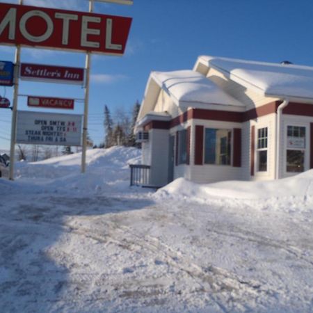 Plaster Rock Settler'S Inn & Motel المظهر الخارجي الصورة