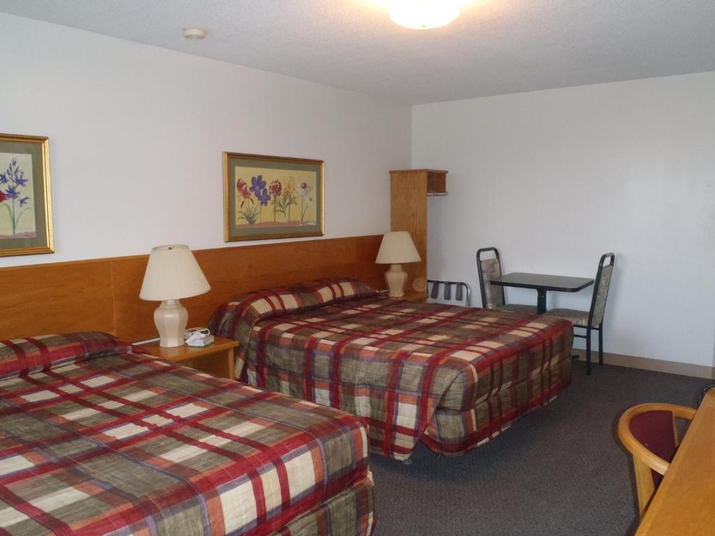 Plaster Rock Settler'S Inn & Motel الغرفة الصورة