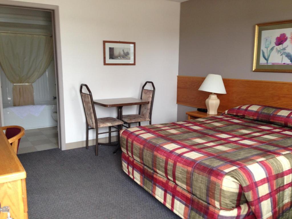 Plaster Rock Settler'S Inn & Motel الغرفة الصورة