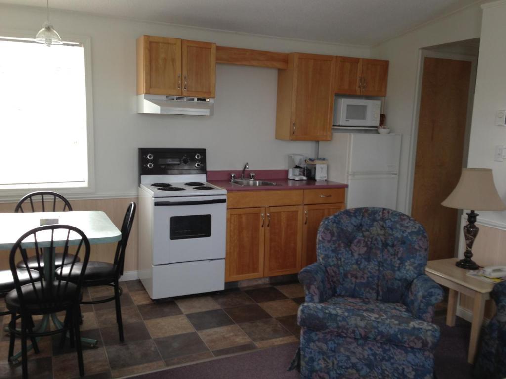 Plaster Rock Settler'S Inn & Motel الغرفة الصورة