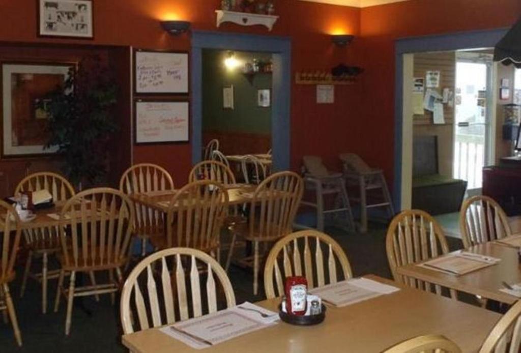 Plaster Rock Settler'S Inn & Motel المظهر الخارجي الصورة